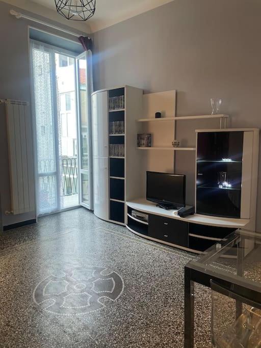 Centro Da Marco Apartment Savona Bagian luar foto