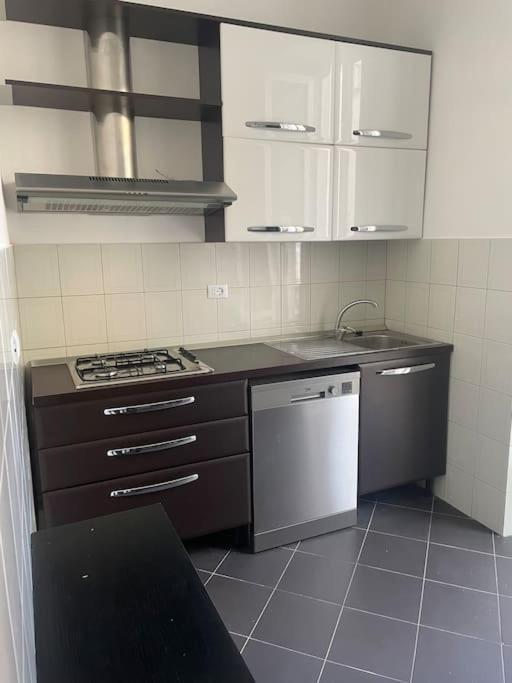 Centro Da Marco Apartment Savona Bagian luar foto